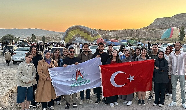 Finallerin Bitimiyle Üniversite Öğrencilerine Balon Seyri Etkinliği- Kamu Çalışanı
