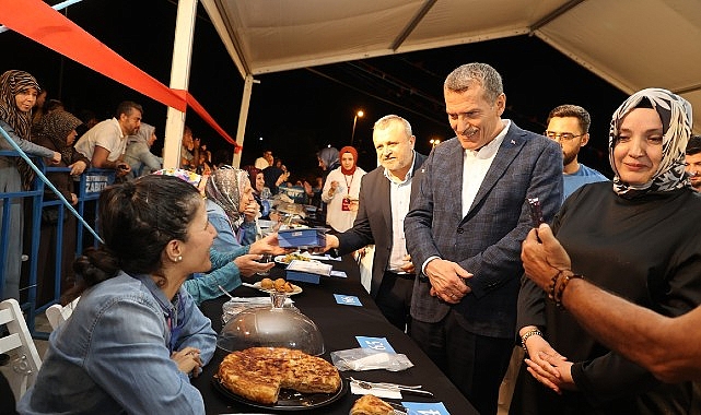 Geleneksel Lezzetler Merkezefendi Tıp Festivali’nde Görücüye Çıktı- Kamu Çalışanı