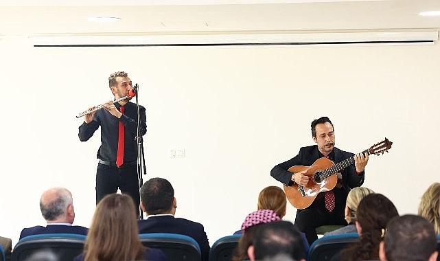 Gönüllü okuyucuların sesi, görme engellilere ışık oldu- Kamu Çalışanı