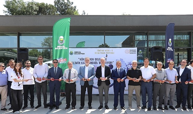 İnegöl Kent Meydanı “TÜBİTAK Bilim Fuarı Festivaline” Ev Sahipliği Yaptı- Kamu Çalışanı