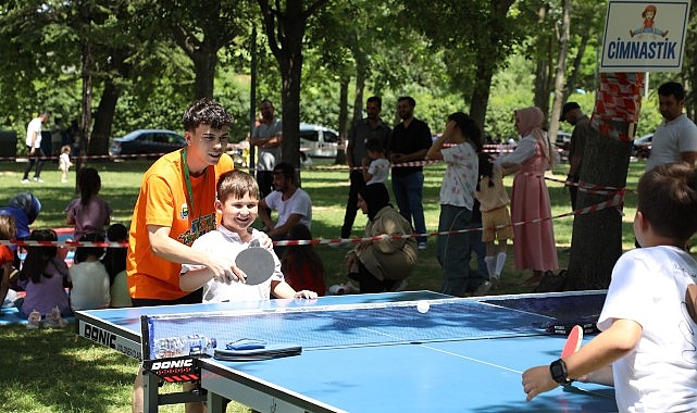 İnegöl’de Yaz Spor Okullarının Provası Spor Şenliğiyle Yapıldı- Kamu Çalışanı