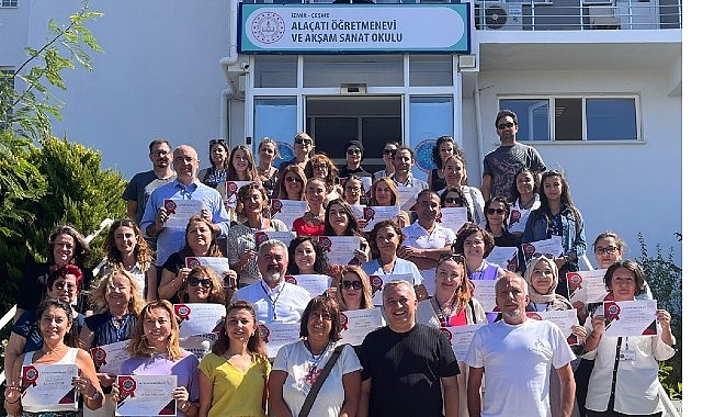 İzmir İl Millî Eğitim Müdürlüğü’nden Eğitimde, Erasmus+ Akreditasyonuyla Dolu Dolu Bir Yıl Geride Bırakıldı- Kamu Çalışanı