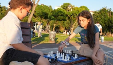 Kadıköy’de Satranç Dayanışması- Kamu Çalışanı