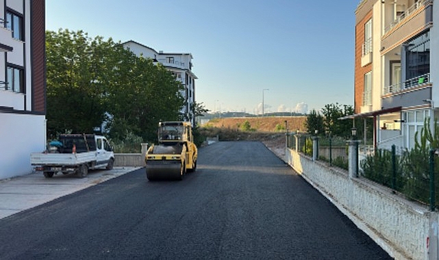 Kartepe’de Asfalt Çalışmaları Tüm Hızıyla Sürüyor- Kamu Çalışanı