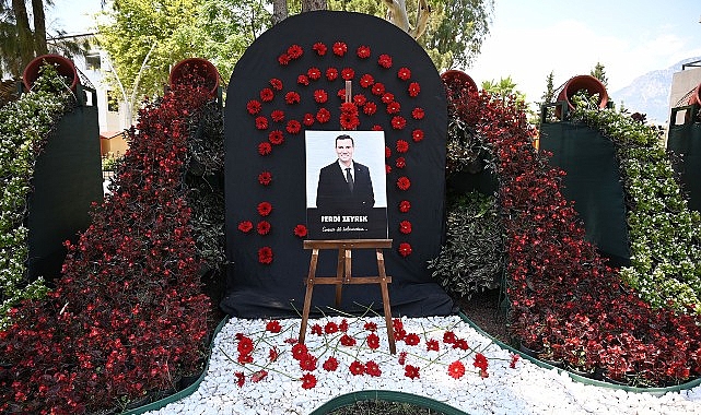 Kemer’de Başkan Zeyrek için anma alanı oluşturuldu- Kamu Çalışanı