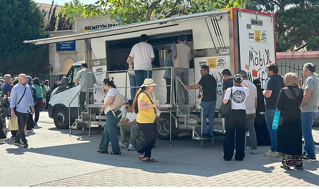 Konya Büyükşehir YKS’ye Giren Öğrencilerin Ailelerine İkramlarda Bulundu- Kamu Çalışanı