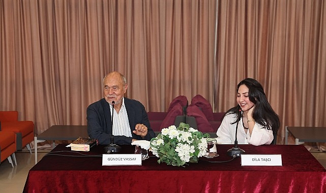 Usta yazar Gündüz Vassaf okurlarıyla buluştu- Kamu Çalışanı