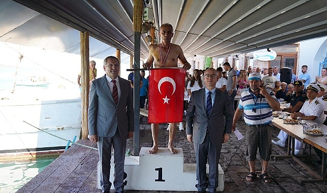 Ayvalık’ta 99. Denizcilik ve Kabotaj Bayramı coşkuyla kutlandı.- Kamu Çalışanı