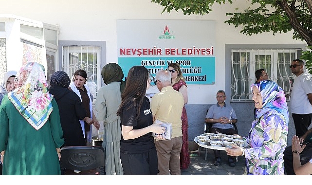 Bolluk ve Bereketin Sembolü Aşure İkram Edildi- Kamu Çalışanı