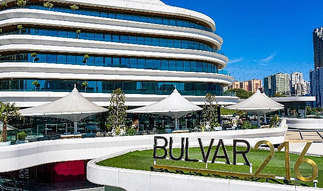 Bulvar 216’da Yaz Akşamları Müzik, Atölye ve Dansla Renkleniyor- Kamu Çalışanı