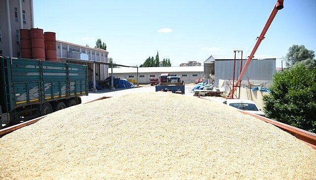 “Çiftçimizin Emeği Kutsaldır”- Kamu Çalışanı