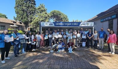 Deprem bölgesi öğretmenlerine afet eğitimi- Kamu Çalışanı