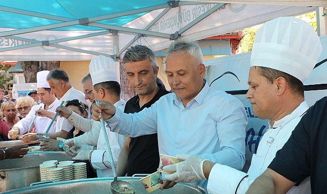 Edremit Belediyesi’nde aşure hayırları başladı- Kamu Çalışanı