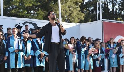 EÜ İletişim Fakültesinde mezuniyet coşkusu- Kamu Çalışanı