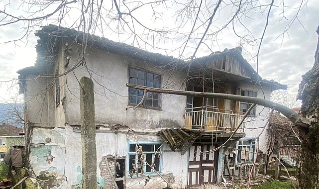 Gölcük Belediyesi riskli yapılara geçit vermiyor- Kamu Çalışanı