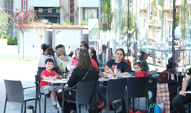 İzmit’in kalbi bu meydanda atıyor- Kamu Çalışanı