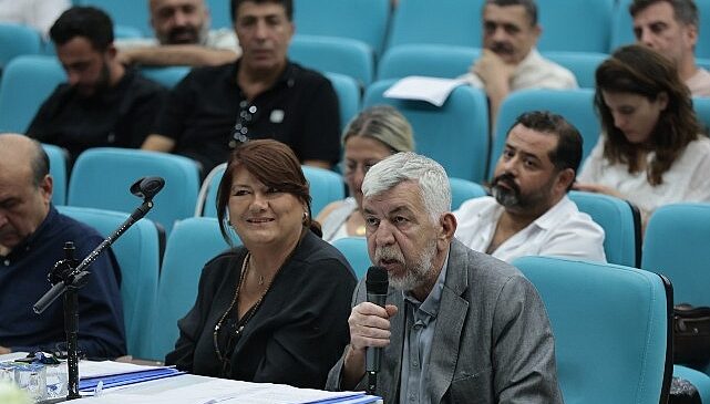 Konak Meclisi’nde iki yeni çöp kamyonu müjdesi geldi- Kamu Çalışanı