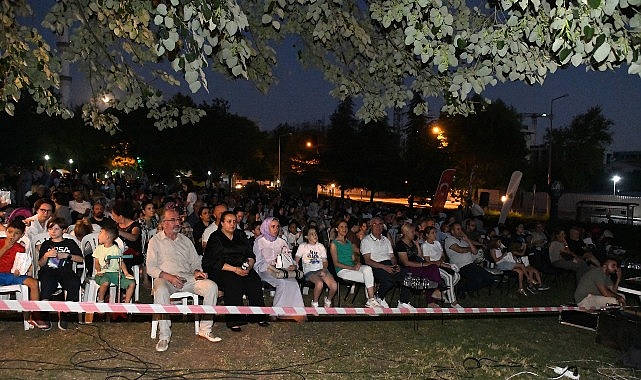 Osmangazi’de çocuklar açık hava sinemasında buluştu- Kamu Çalışanı