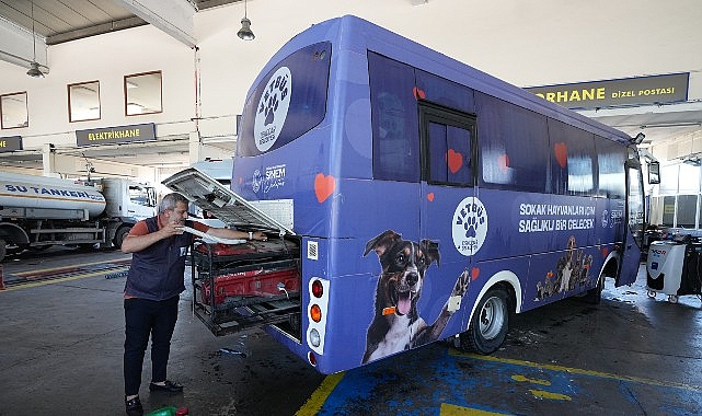 Üsküdar Belediyesi, İzmir’deki yangına müdahaleye destek amacıyla bölgeye gitti.- Kamu Çalışanı
