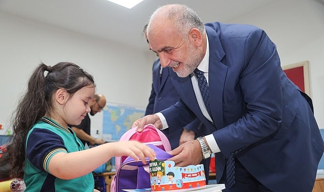 Canik Belediyesi Okula Başlayan Tüm Öğrencilerin Çanta ve Kırtasiye Setlerini Teslim Etti – Kamu Çalışanı