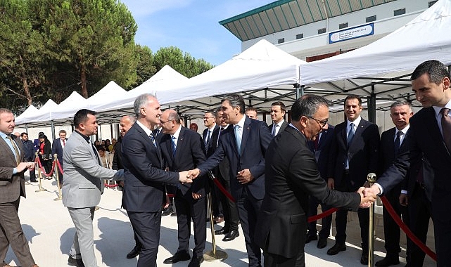İnegöl’de Hem Yeni Eğitim Öğretim Yılı Hem Yeni Okul Birlikte Açıldı- Kamu Çalışanı